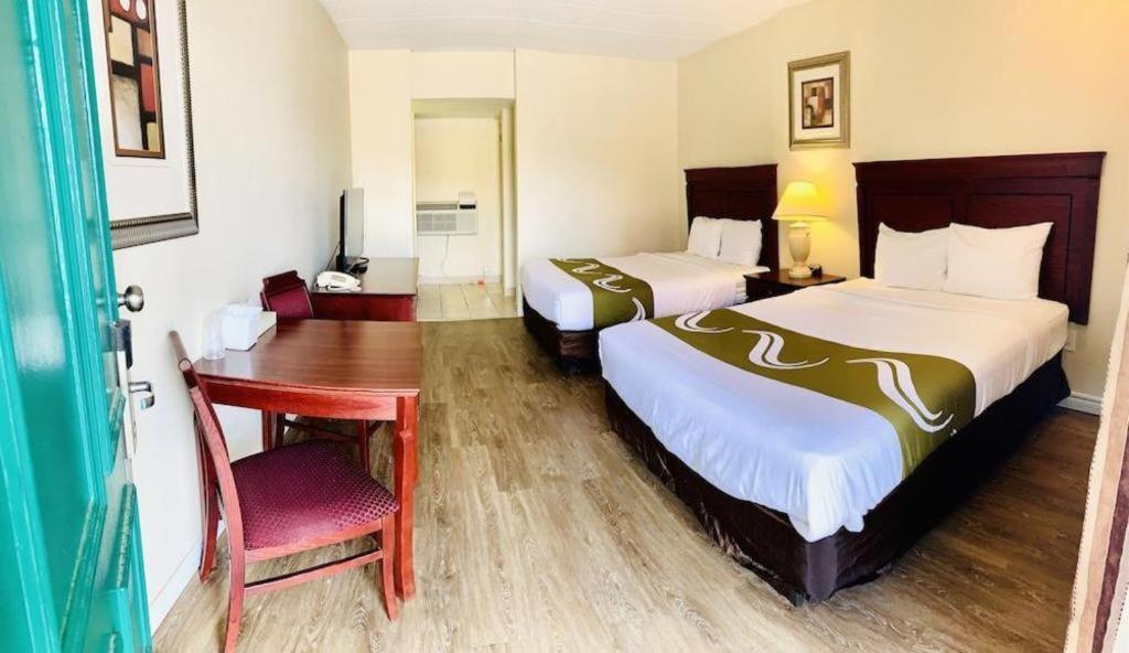 Niagara's Best Inn * Niagara