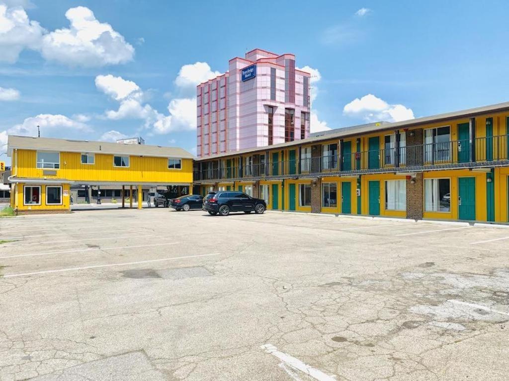 Niagara's Best Inn Motel *